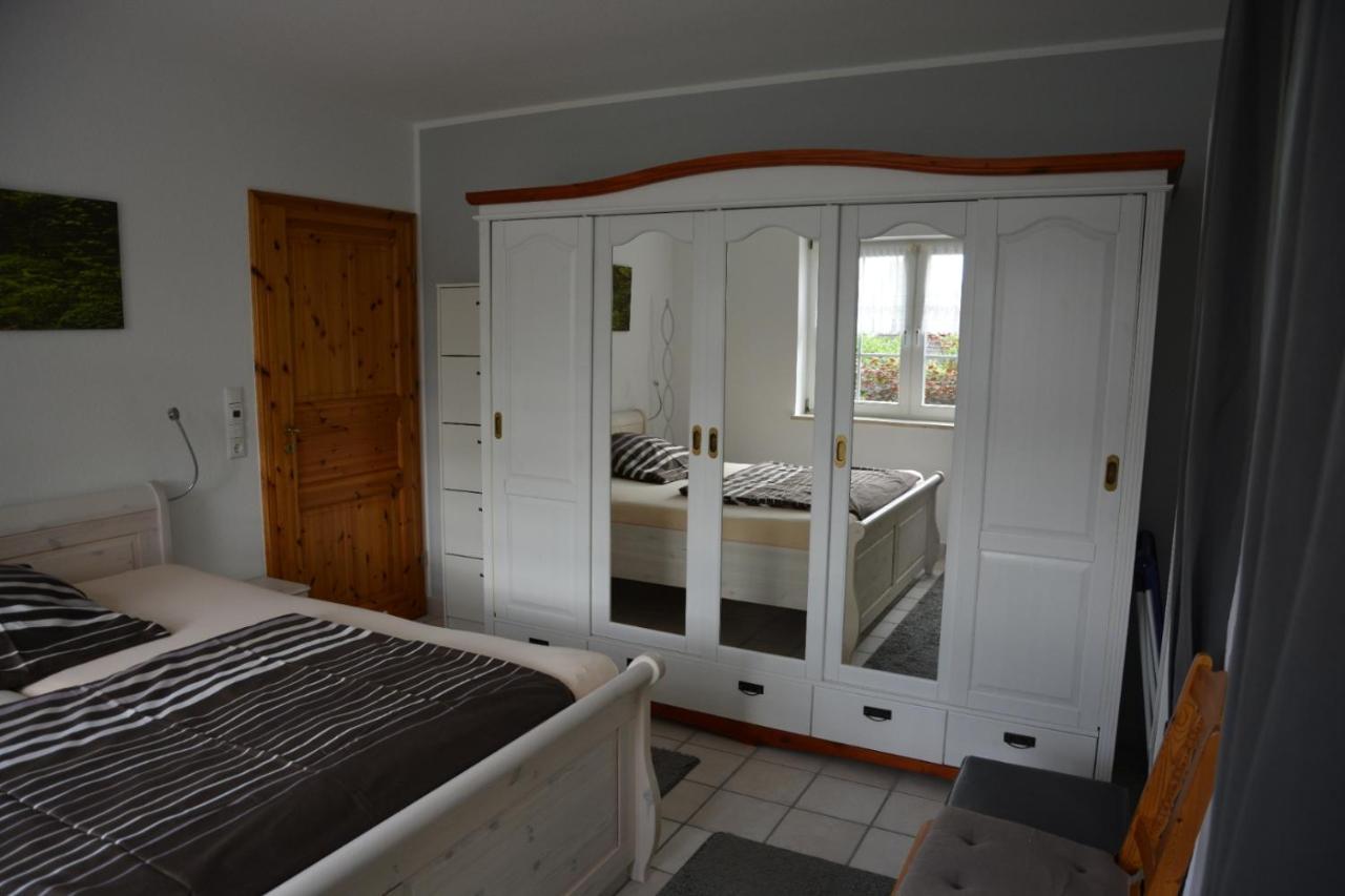 Moin, Moin & Ahoi! Apartamento Kiel Exterior foto
