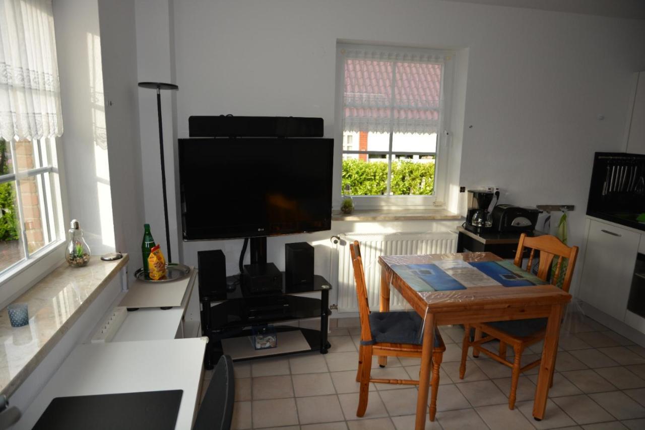 Moin, Moin & Ahoi! Apartamento Kiel Exterior foto